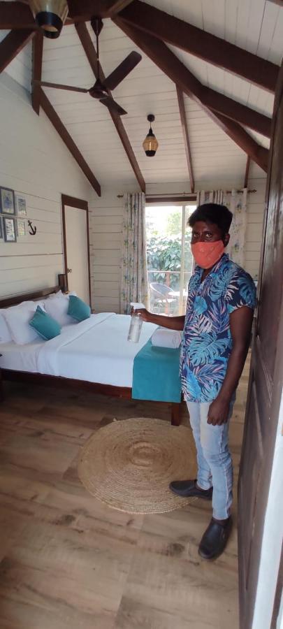 Waterscape Beach Resort Vagator Bagian luar foto