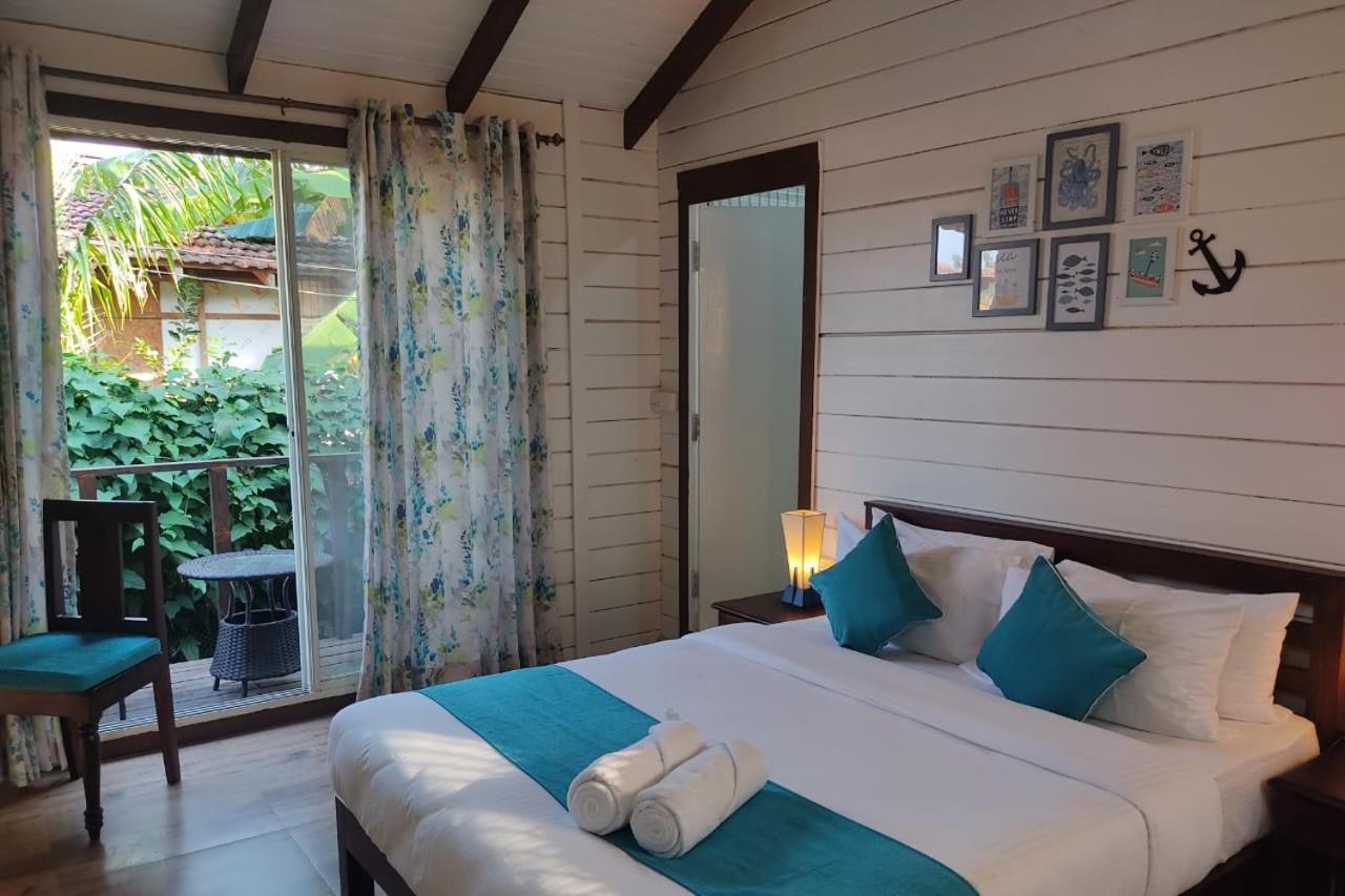 Waterscape Beach Resort Vagator Ruang foto